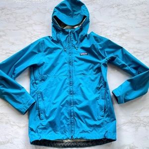 Patagonia Torrentshell Rain Jacket, Like New
Size: XS